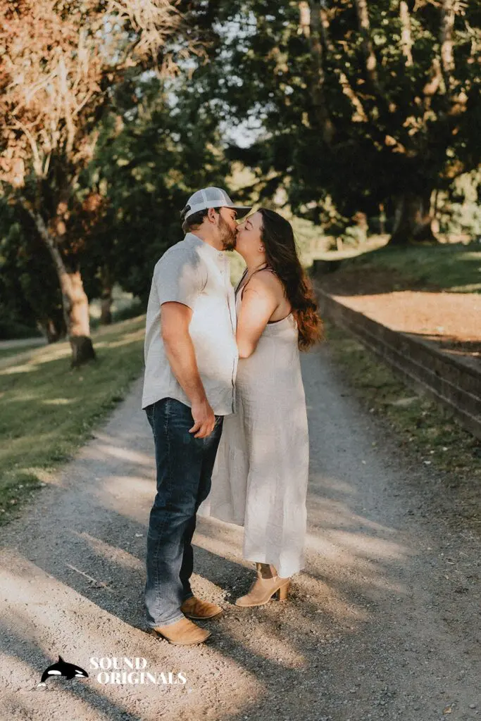 The Lodge at Sonneveldt Vineyards Engagement // Kendle + Chase -