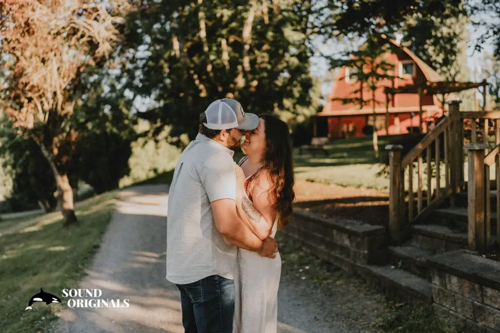 The Lodge at Sonneveldt Vineyards Engagement // Kendle + Chase -