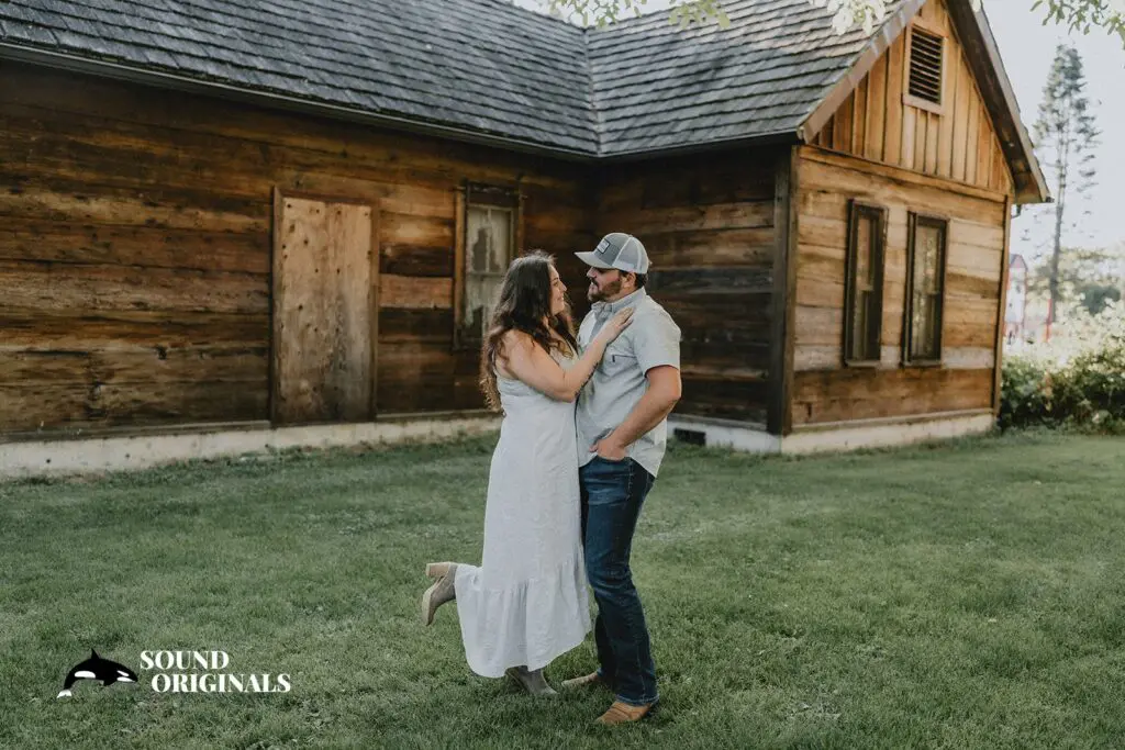 The Lodge at Sonneveldt Vineyards Engagement // Kendle + Chase -