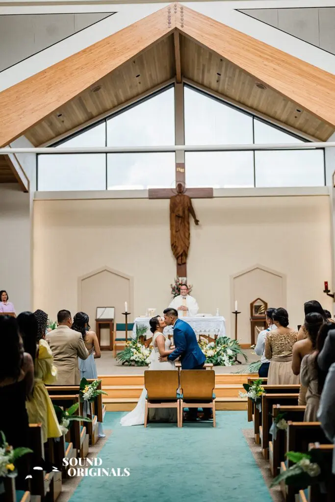 Holy Trinity Catholic Church Wedding // Jerri + Louie -