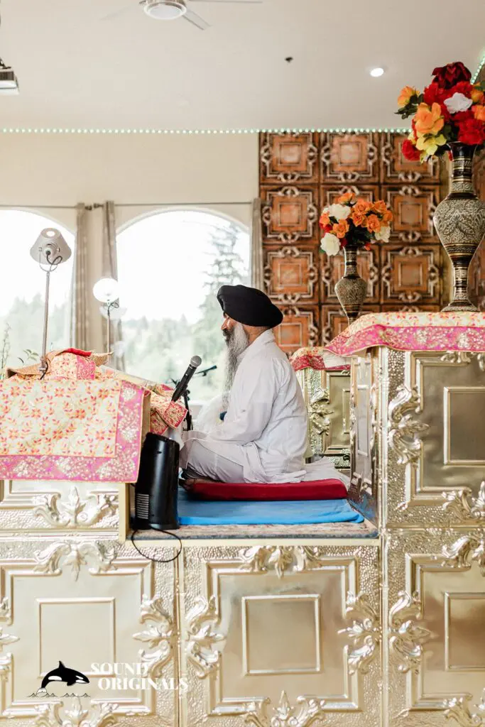 Gurudwara Sikh Centre of Seattle Engagement // Ashleighanne & Matthew -
