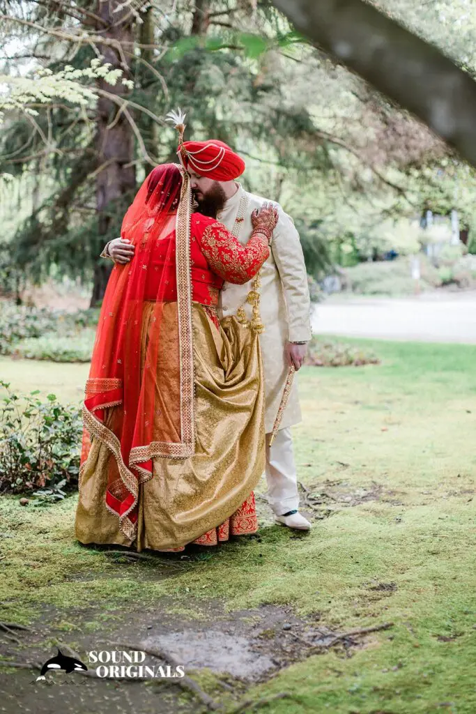 Gurudwara Sikh Centre of Seattle Engagement // Ashleighanne & Matthew -