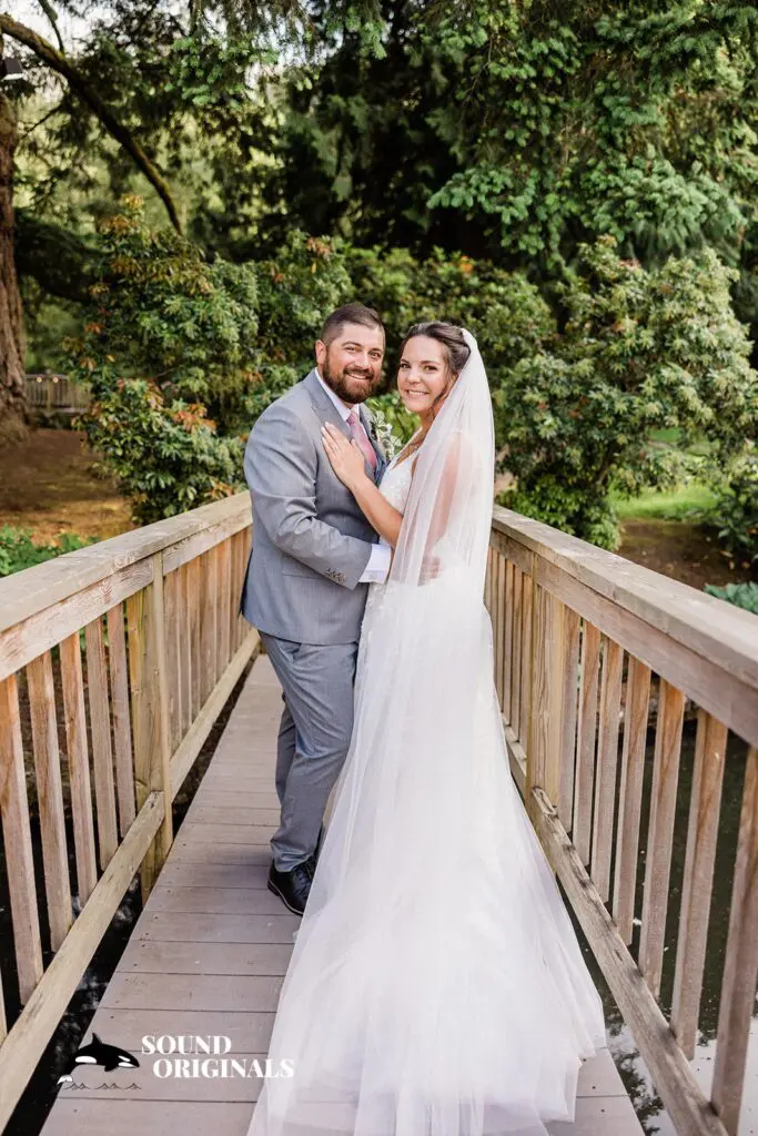 Lakeside Gardens Wedding // Amanda + Brad -