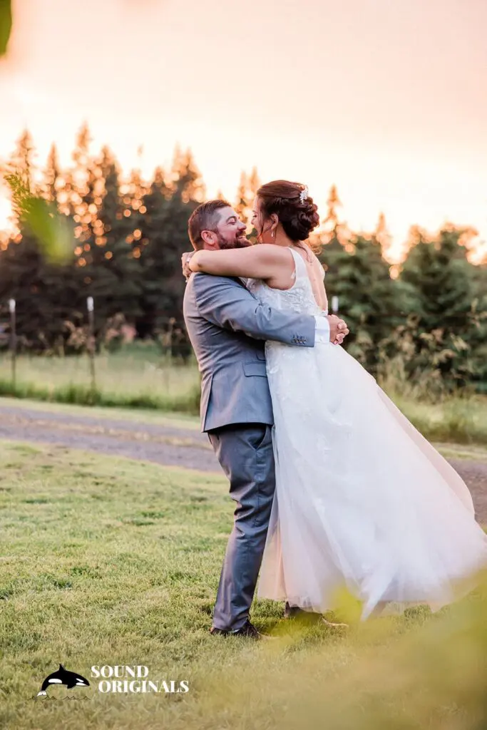 Lakeside Gardens Wedding // Amanda + Brad -