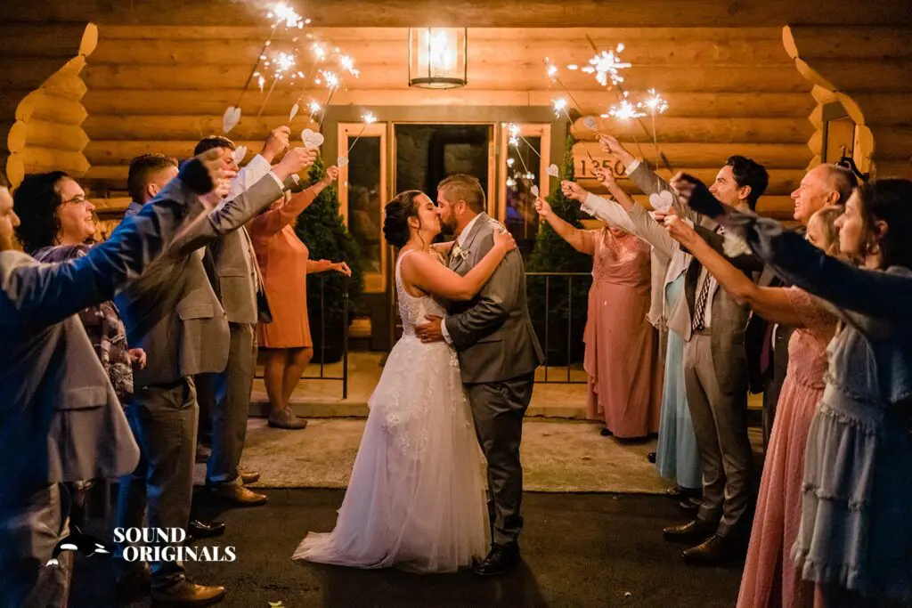 Lakeside Gardens Wedding // Amanda + Brad -