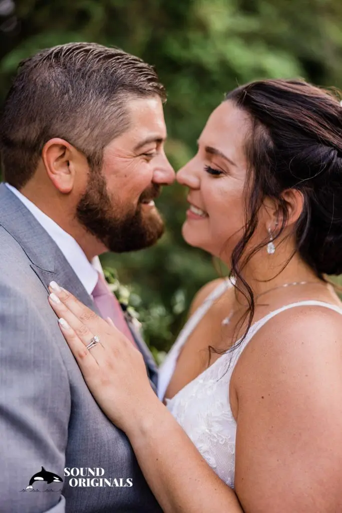 Lakeside Gardens Wedding // Amanda + Brad -