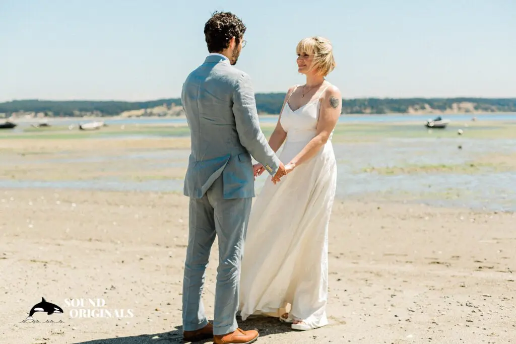 Wayfarer Whidbey Island Wedding // Patricia + Devin -