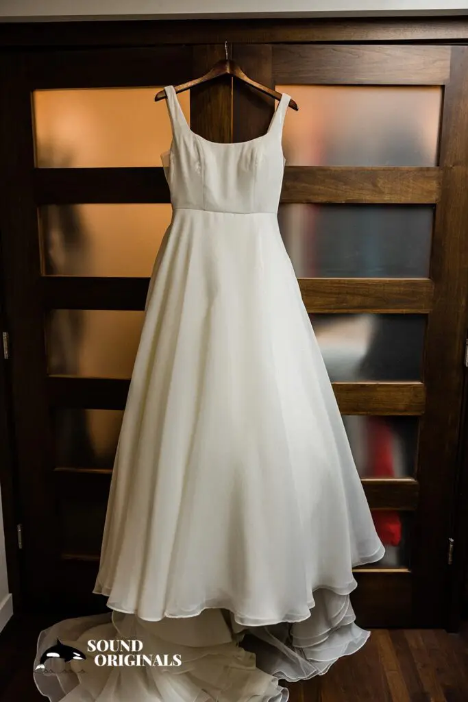 White Salmon Wedding // Megan + Paris -