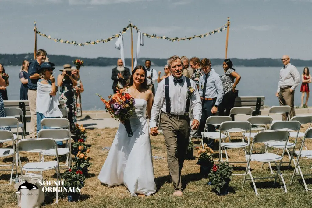 Browns Point Wedding // Stephanie + Travis -