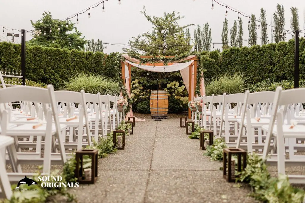 Columbia Winery Wedding // Allix + Dashiell -