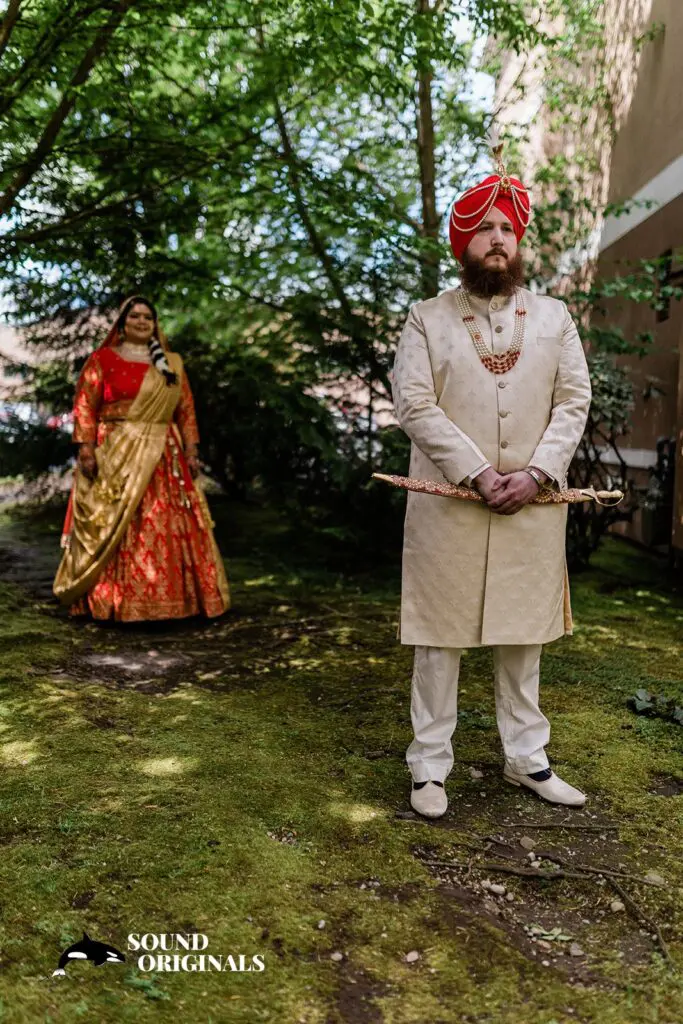 Gurudwara Sikh Centre Wedding // Ashleighanne + Matthew -