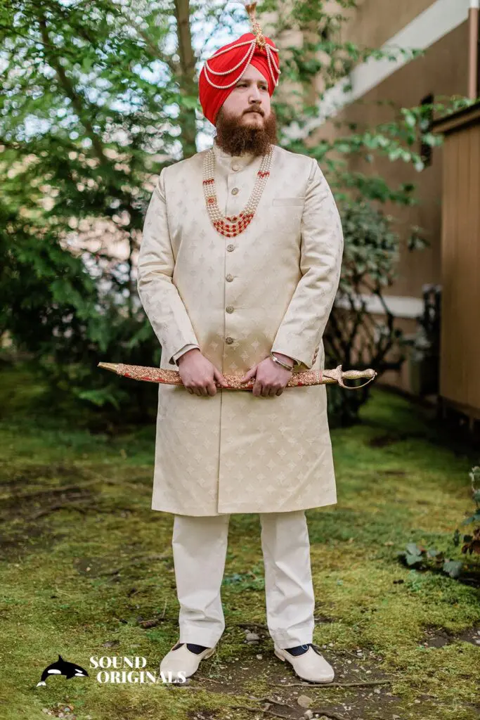 Gurudwara Sikh Centre Wedding // Ashleighanne + Matthew -