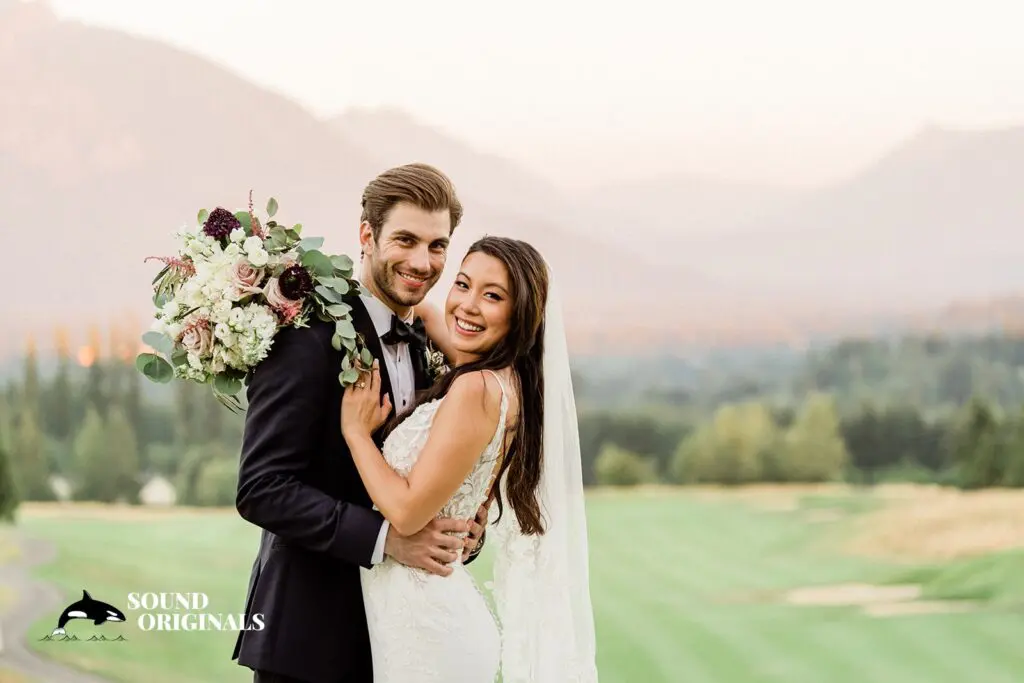 The Club at Snoqualmie Ridge Wedding // Becky + John -