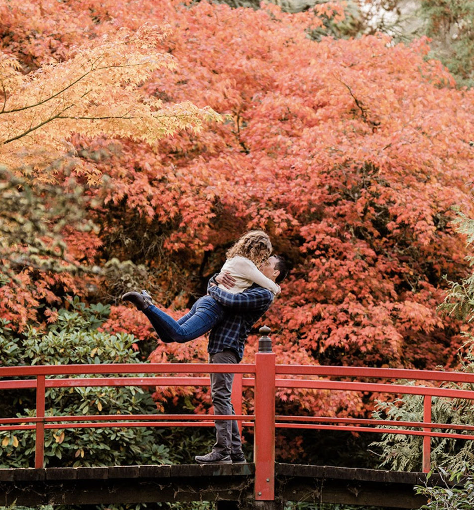 25 STUNNING Locations for Engagement Photos in Seattle -