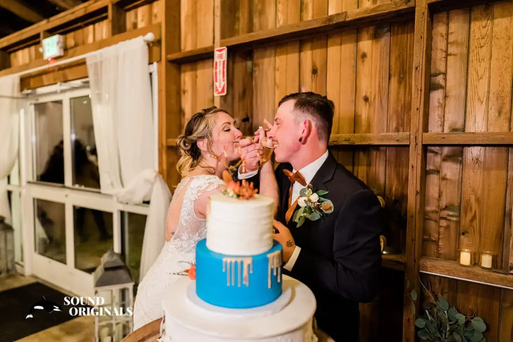 Maplehurst Farms Wedding // Elijah + Sarah -