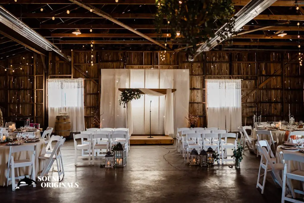 Maplehurst Farms Wedding // Elijah + Sarah -