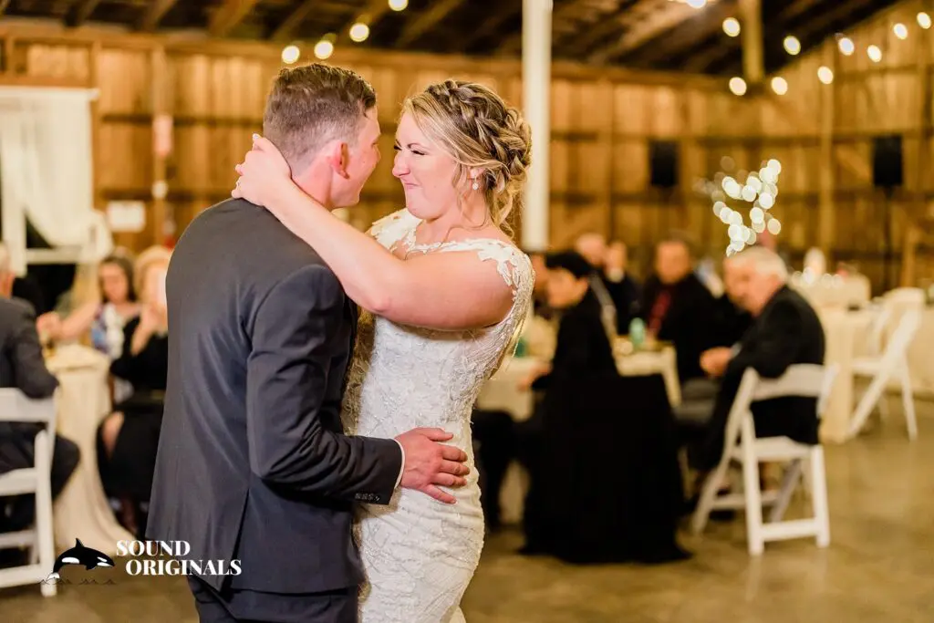 Maplehurst Farms Wedding // Elijah + Sarah -