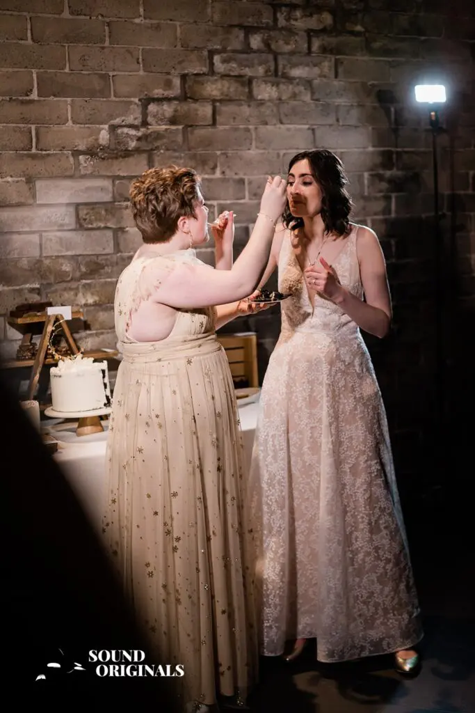 Emily & Liv -