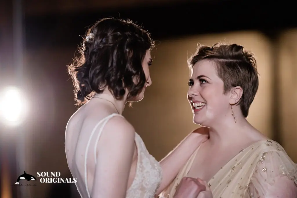 Emily & Liv -