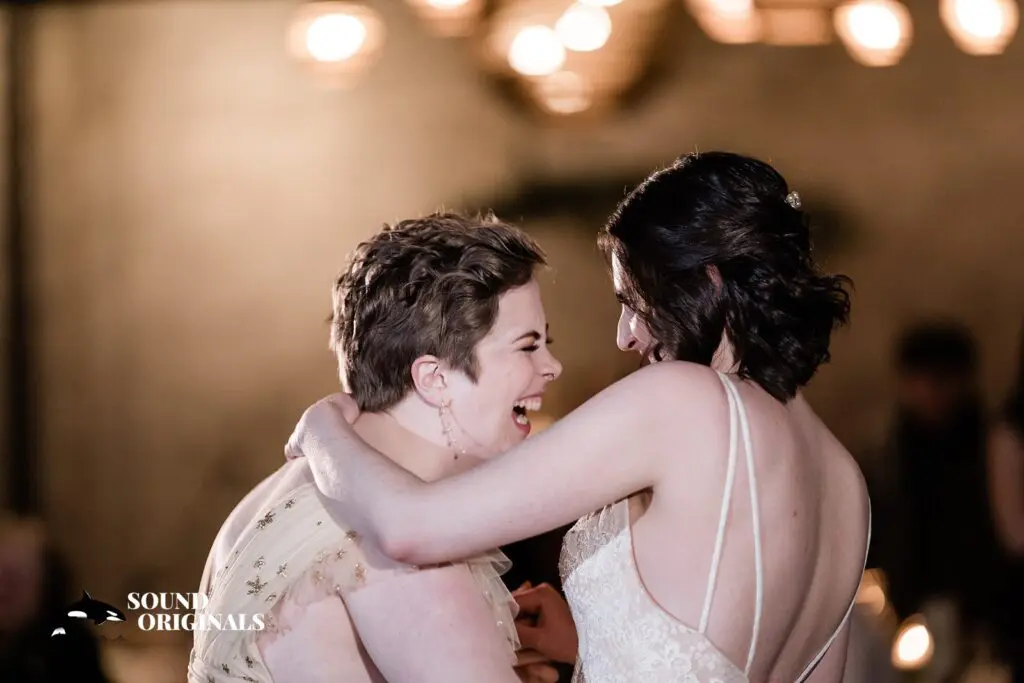 Emily & Liv -