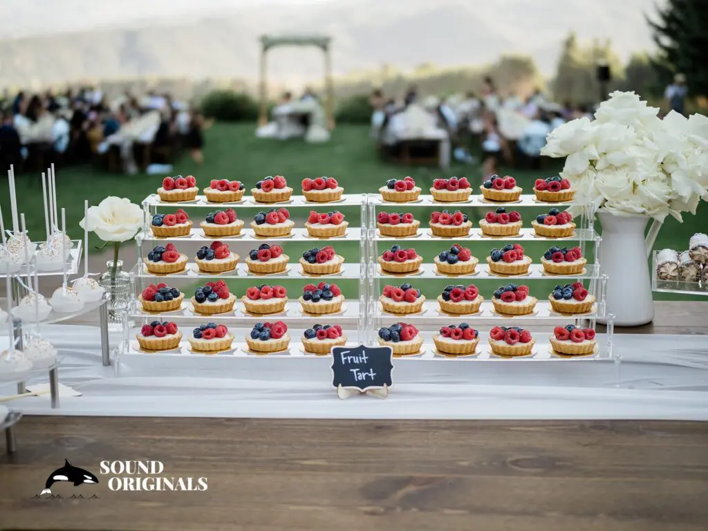 Gorge Crest Vineyards Wedding // Alejandra + Brandon -