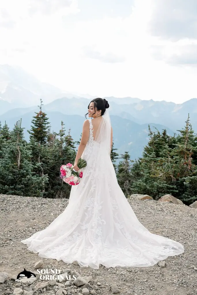 Crystal Mountain Resort Wedding // Carlyn + Derek -