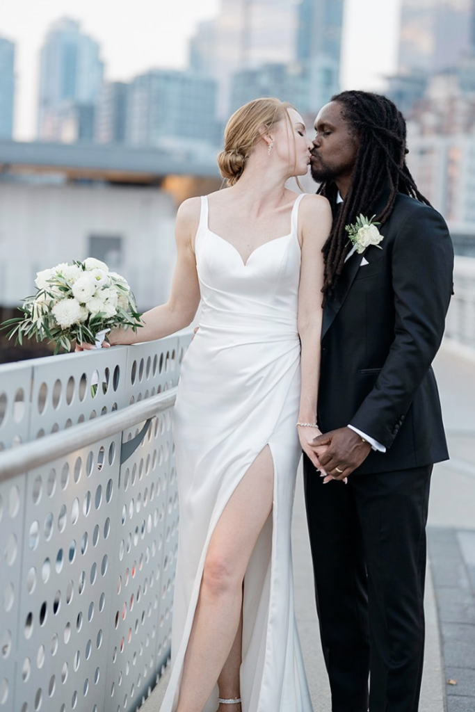 25 STUNNING Locations for Engagement Photos in Seattle -