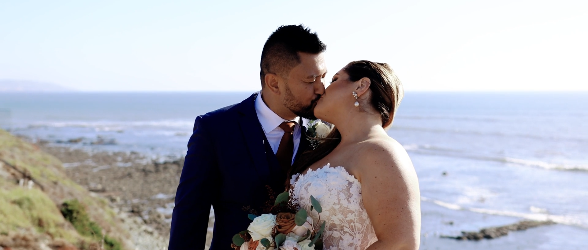 La Jolla Cove Bridge Club Wedding Video // Angela & Raymond -