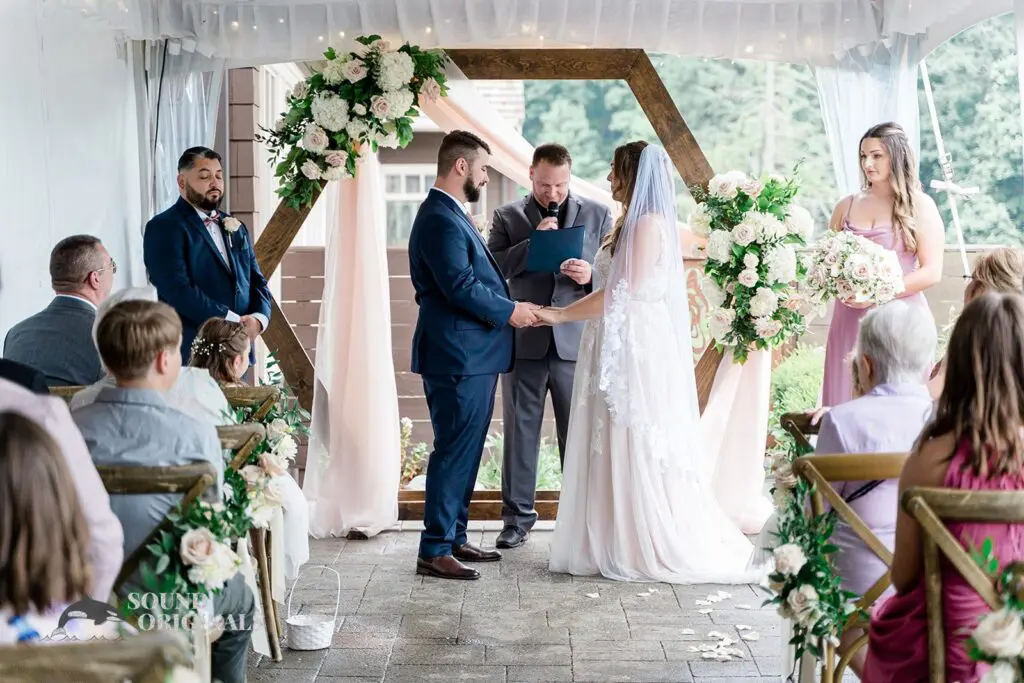 Salish Lodge & Spa Wedding // Amanda + Zachary -