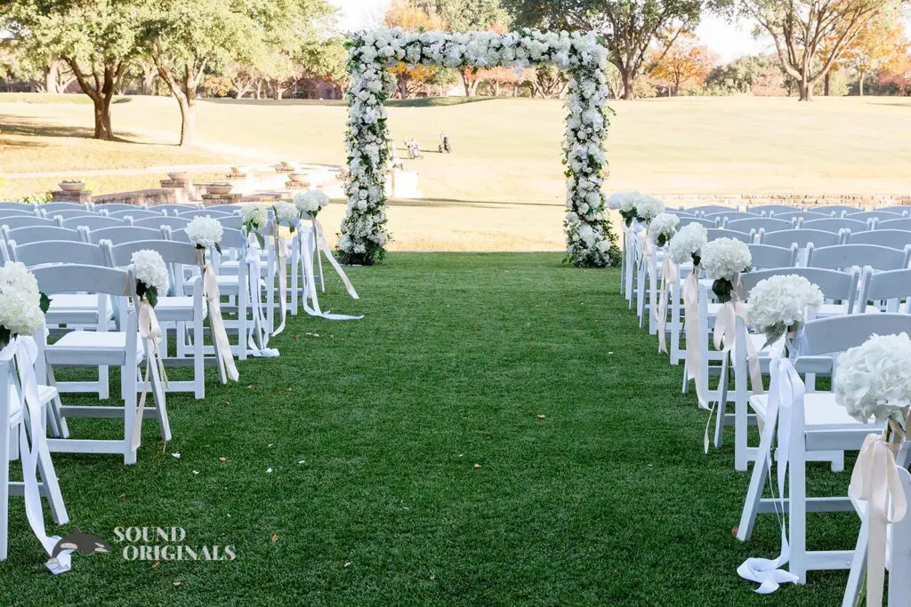 Dallas Country Club Wedding // Emily + John-Isaac -