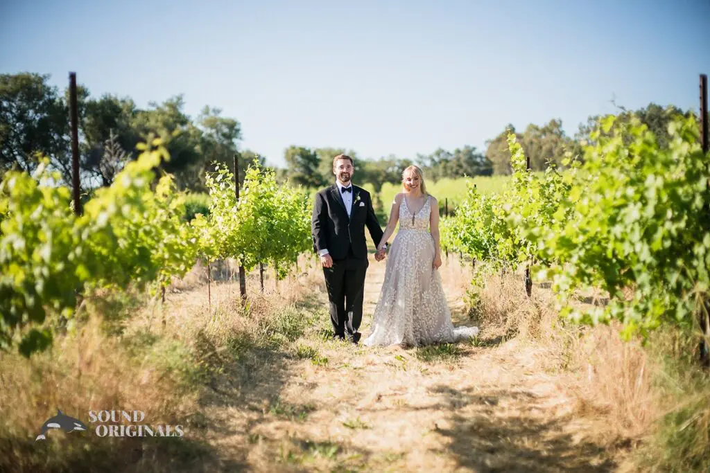 Twin Rocks Estate Winery Wedding // Lauren + George -