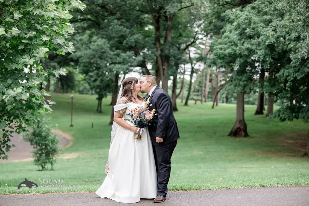 Kaitlyn & Ezra -