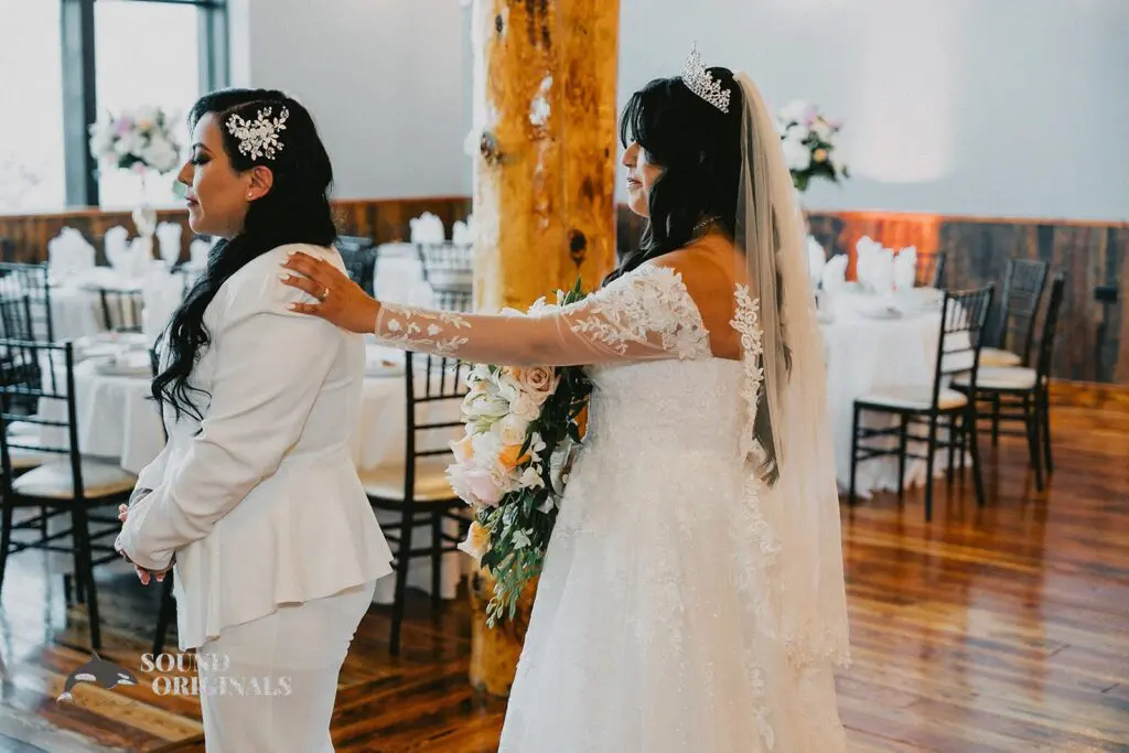 Elizabeth & Maria -