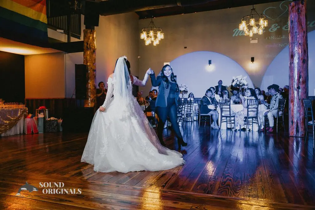 Elizabeth & Maria -
