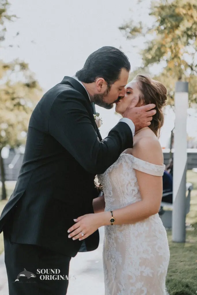 MGM Grand/Highlands Detroit Wedding // Wesley + Rebecca -