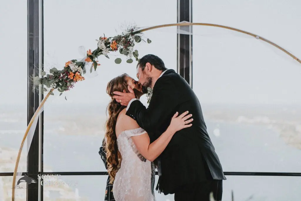 MGM Grand/Highlands Detroit Wedding // Wesley + Rebecca -