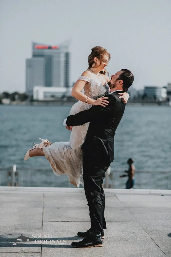 MGM Grand/Highlands Detroit Wedding // Wesley + Rebecca -