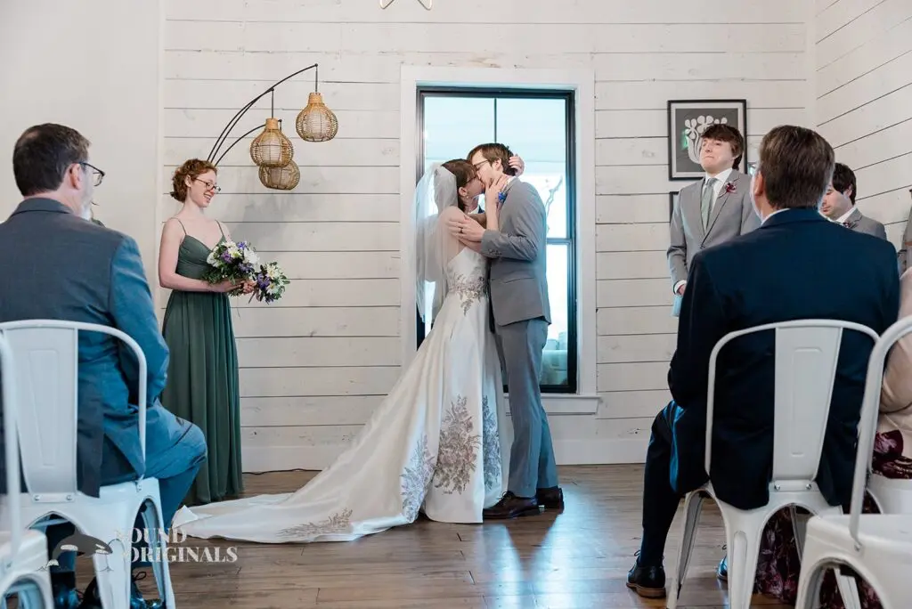 Manor 402 Wedding // Catherine + Joseph -