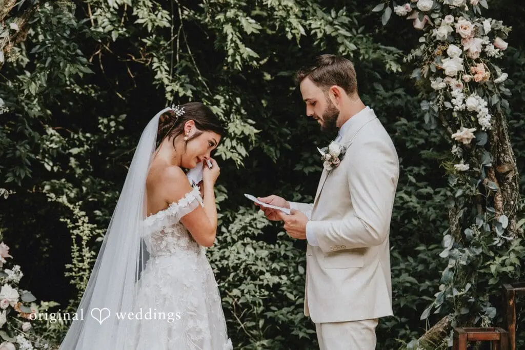 Arrowwood Wedding // Mikayla & Danny -