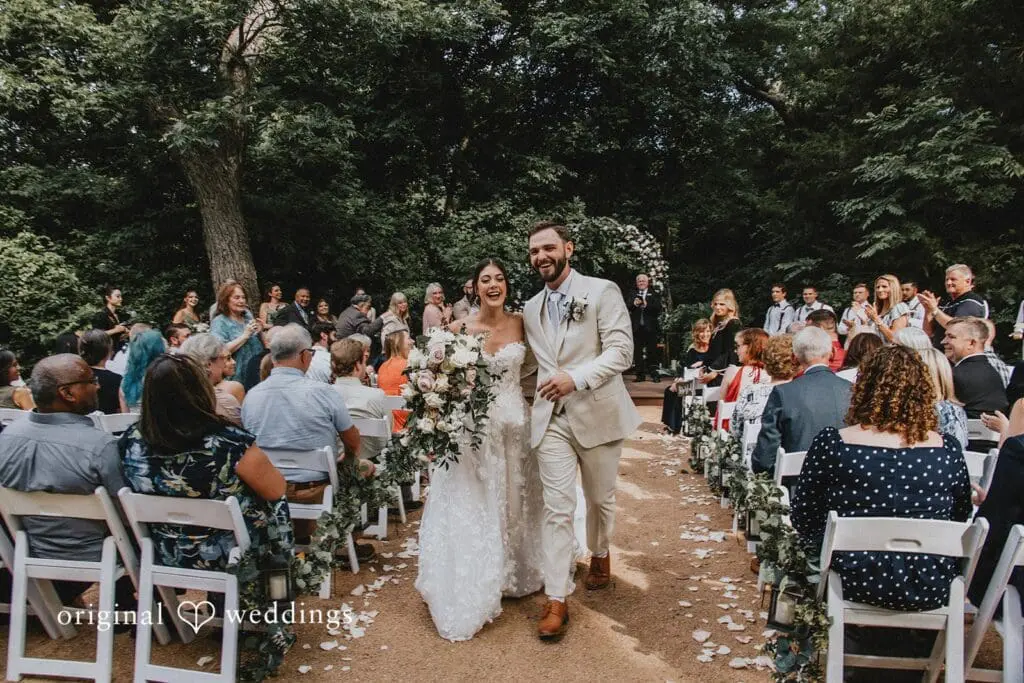 Arrowwood Wedding // Mikayla & Danny -