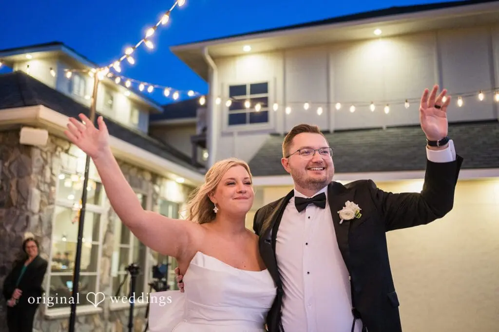 Blue Valley Vineyards Wedding // Meredith & Robert -