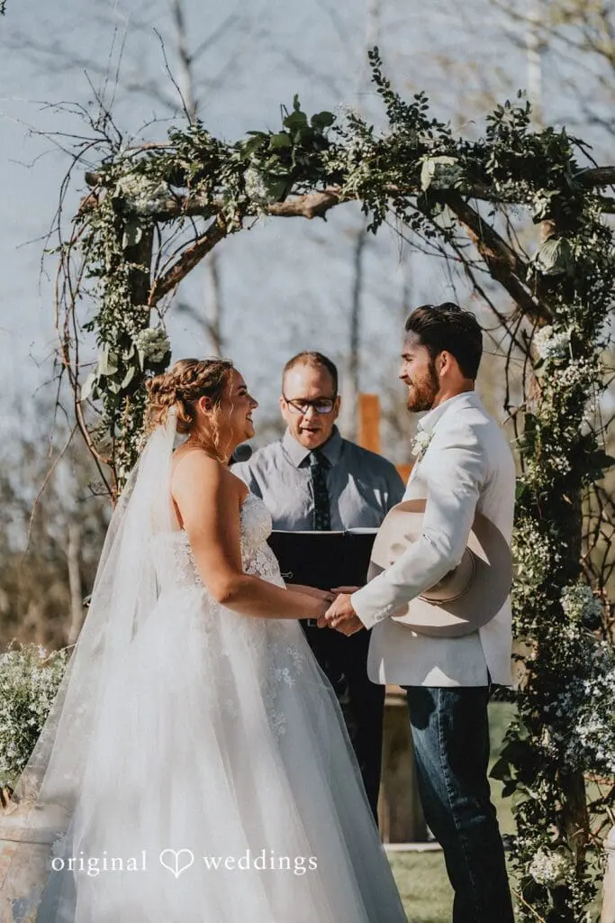 Minnesota Backyard Wedding // Britta & Winfred -