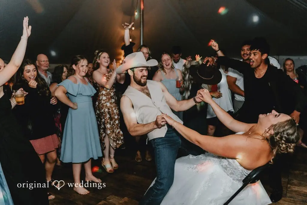 Minnesota Backyard Wedding // Britta & Winfred -
