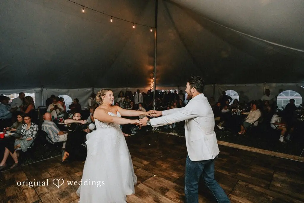 Minnesota Backyard Wedding // Britta & Winfred -