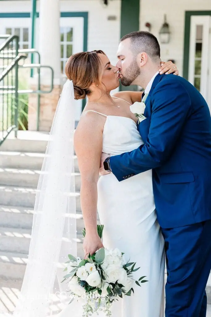 Ferncroft Country Club Wedding // Justina & Bryan -