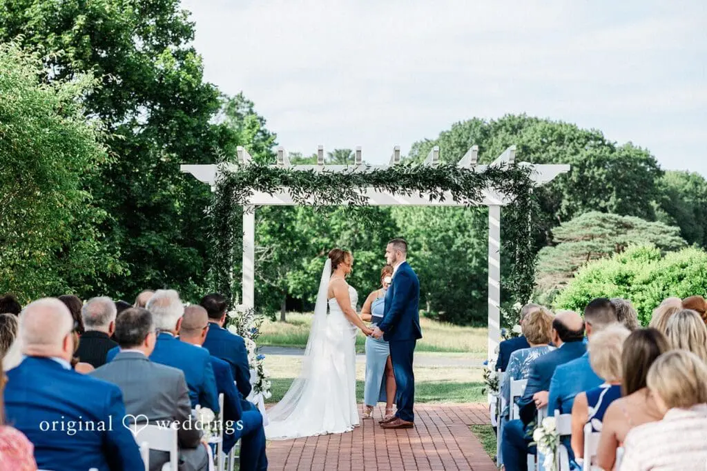 Ferncroft Country Club Wedding // Justina & Bryan -