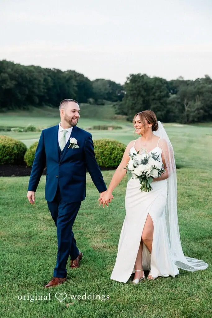 Ferncroft Country Club Wedding // Justina & Bryan -