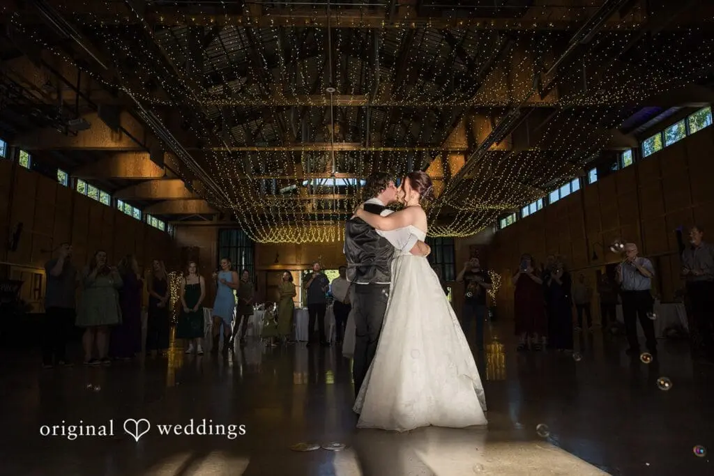 Oregon Garden Wedding // Karen & Brandon -