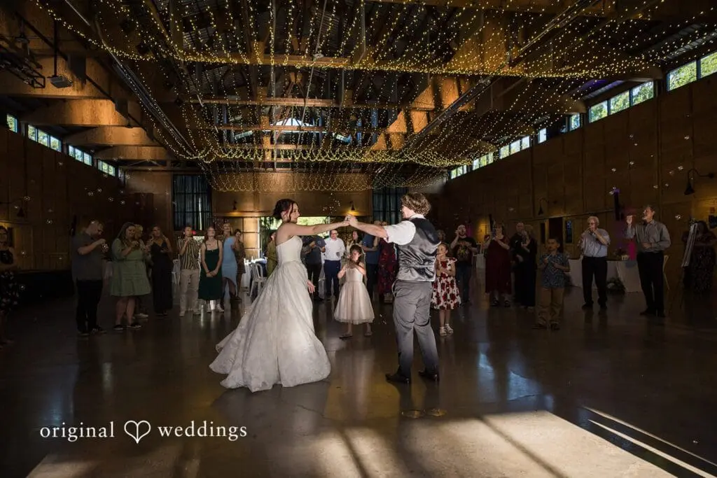 Oregon Garden Wedding // Karen & Brandon -