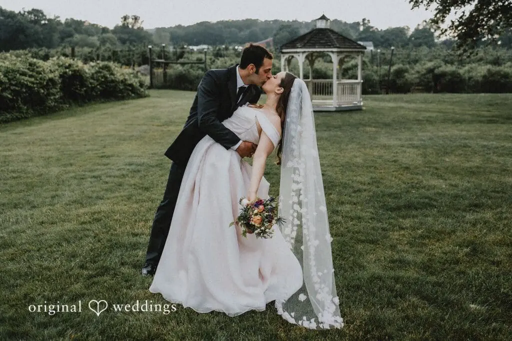 Smith Barn Brooksby Farm Wedding // Victoria & Mark -